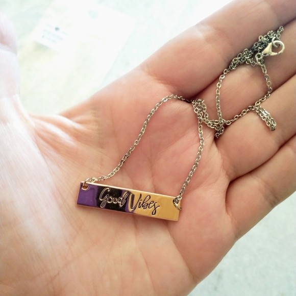 Good Vibes bar charm necklace - Picture 2 of 3